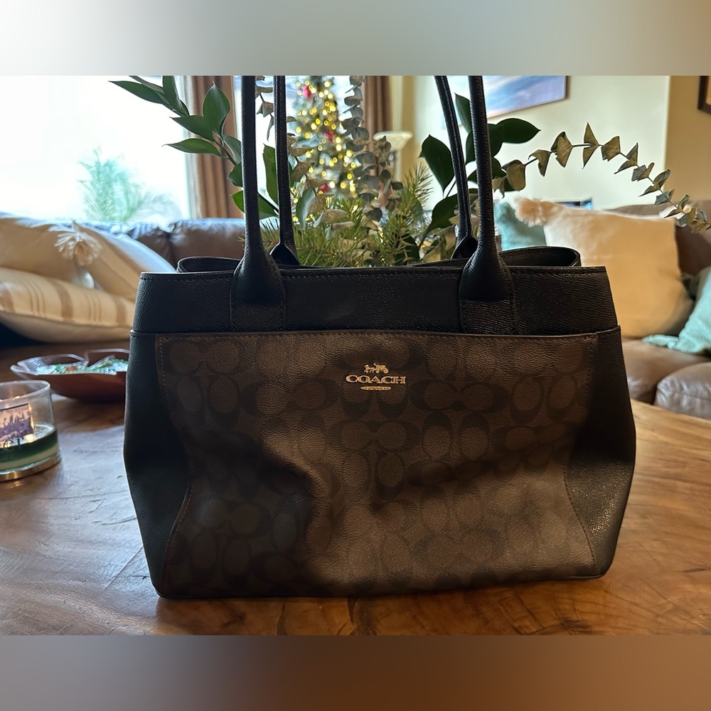 Coach hand bag